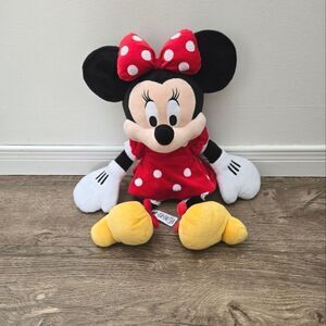 Minnie Mouse doll